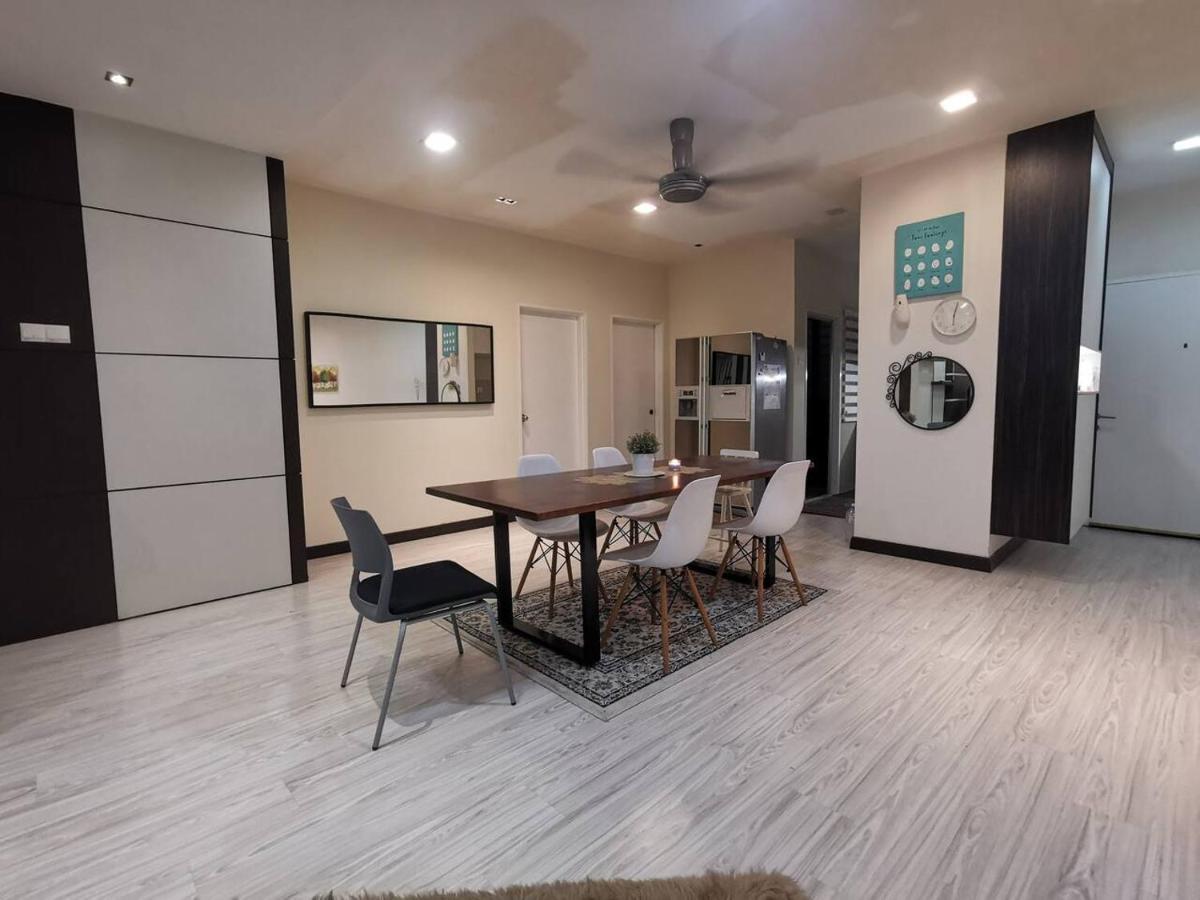 Enarahomes Shah Alam Luaran gambar